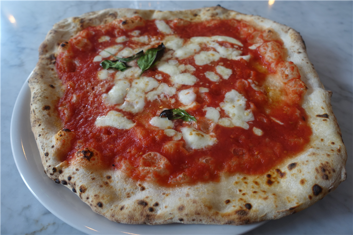 antica-da-michele 5472 pizza margherita-crop-v2.JPG